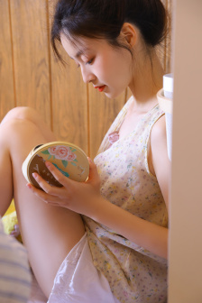 情窦初开的小姑娘